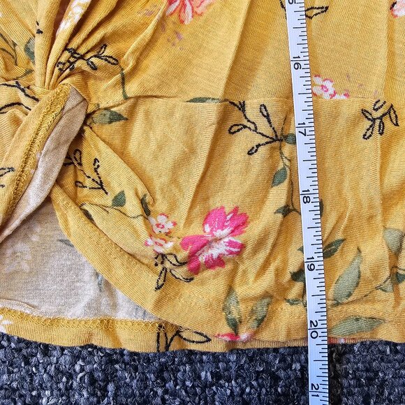 BUNDLE OF 2- Short Sleeve Tees- Sz Large - Picture 5 of 10